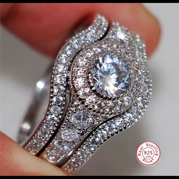 Jewelry - Luxury Crystal ring